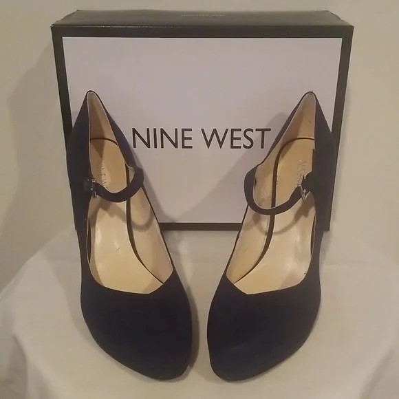 NWOT! Nine West Mary Jane Faux Suede Navy Blue Pumps - Picture 1 of 6